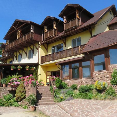 Prima Porta Vendeghaz Hotel Balatonalmádi Exterior photo